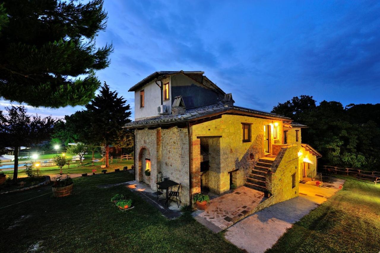 Girasole - Agriturismo Fogliani Giano dellʼUmbria Eksteriør billede